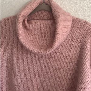 Cozy, blush pink turtleneck